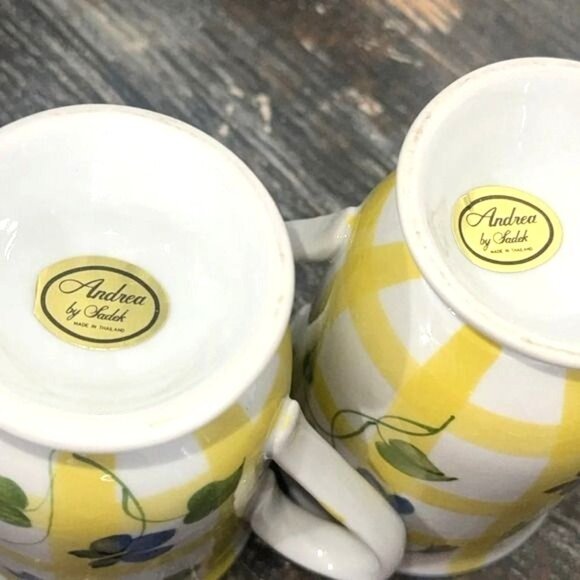 Andrea By Sadek Floral Yellow Checkered Ceramic Mugs Set Of 2 - Picture 4 of 6